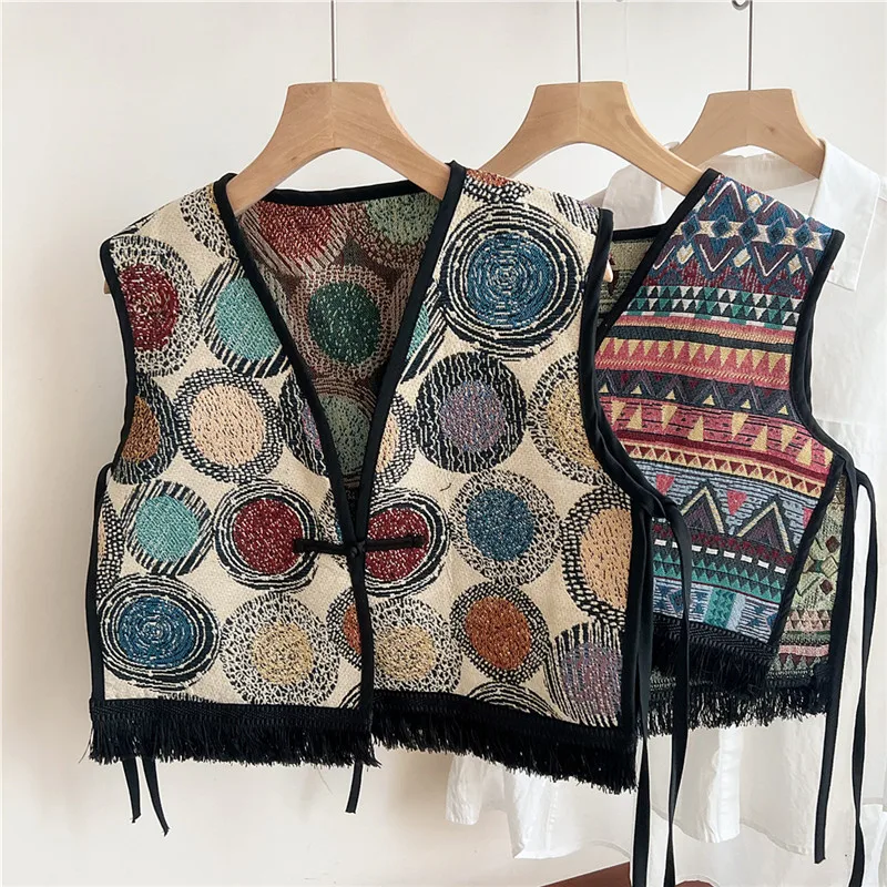 

Vintage Ethnic Style Embroidered Vest Women Shirts Sweater Blouse Camisole Shawls Shoulder Neck Warm Sleeveless Shawl Decoration