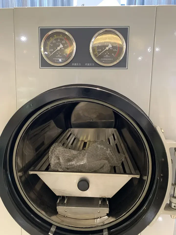 เครื่องนึ่งฆ่าเชื้อแบบไอน้ำแรงดันแนวนอน ควบคุมด้วยไมโครคอมพิวเตอร์ ความจุขนาดใหญ่ 280 ลิตร สำหรับร้านตัดผม