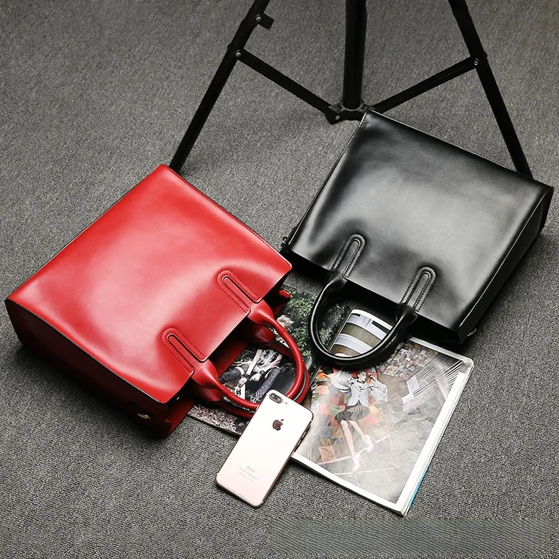 

Fashionable Large Capacity Leather Women's Tote Bag Single Shoulder Bag Commuter Bag Dig Bag Soft Leather Handbag for Middle-...