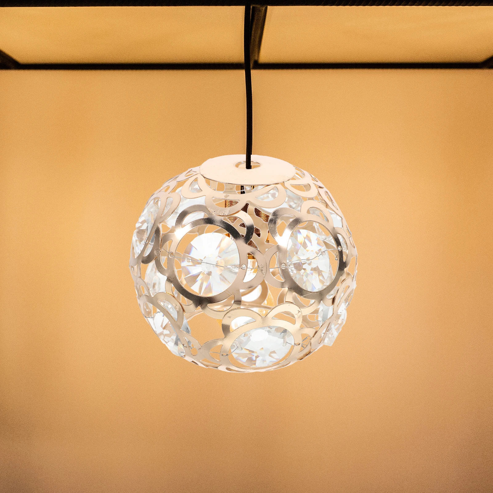 

Iron Wire Lampshade Retro Vintage Decorative Lamp Shade Replacement for Table Floor Lamp Covers Unique Metal Design