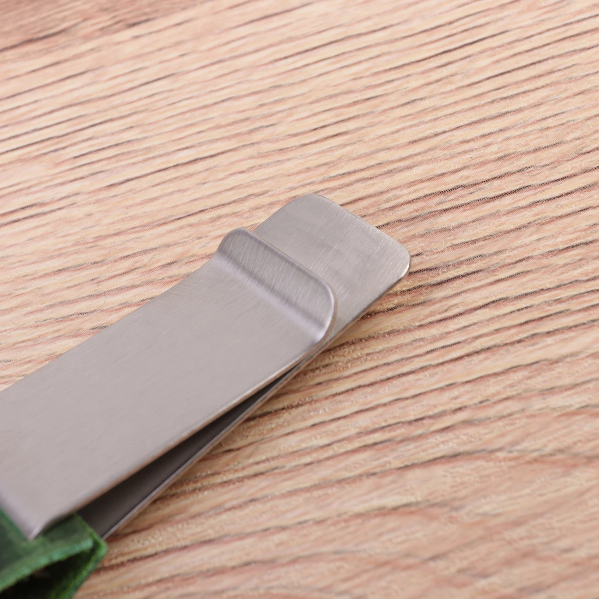 

4pcs Stainless Steel Pen Clip Wear Resistance Office School Supplies Metal Holder Stationery Practical Desk