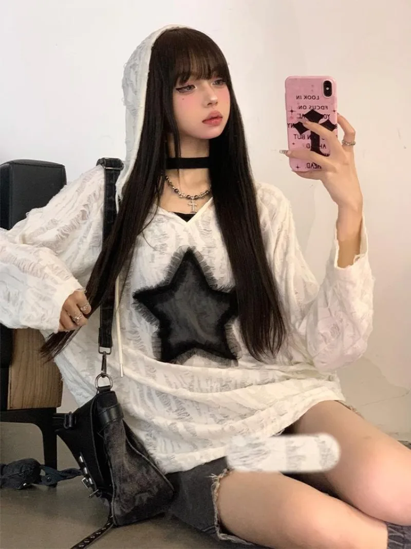 Camiseta con capucha Grunge con agujero para mujer, camisetas sueltas con estampado de estrellas Y2k, camiseta rasgada Kpop Fairycore, ropa de calle gótica Harajuku