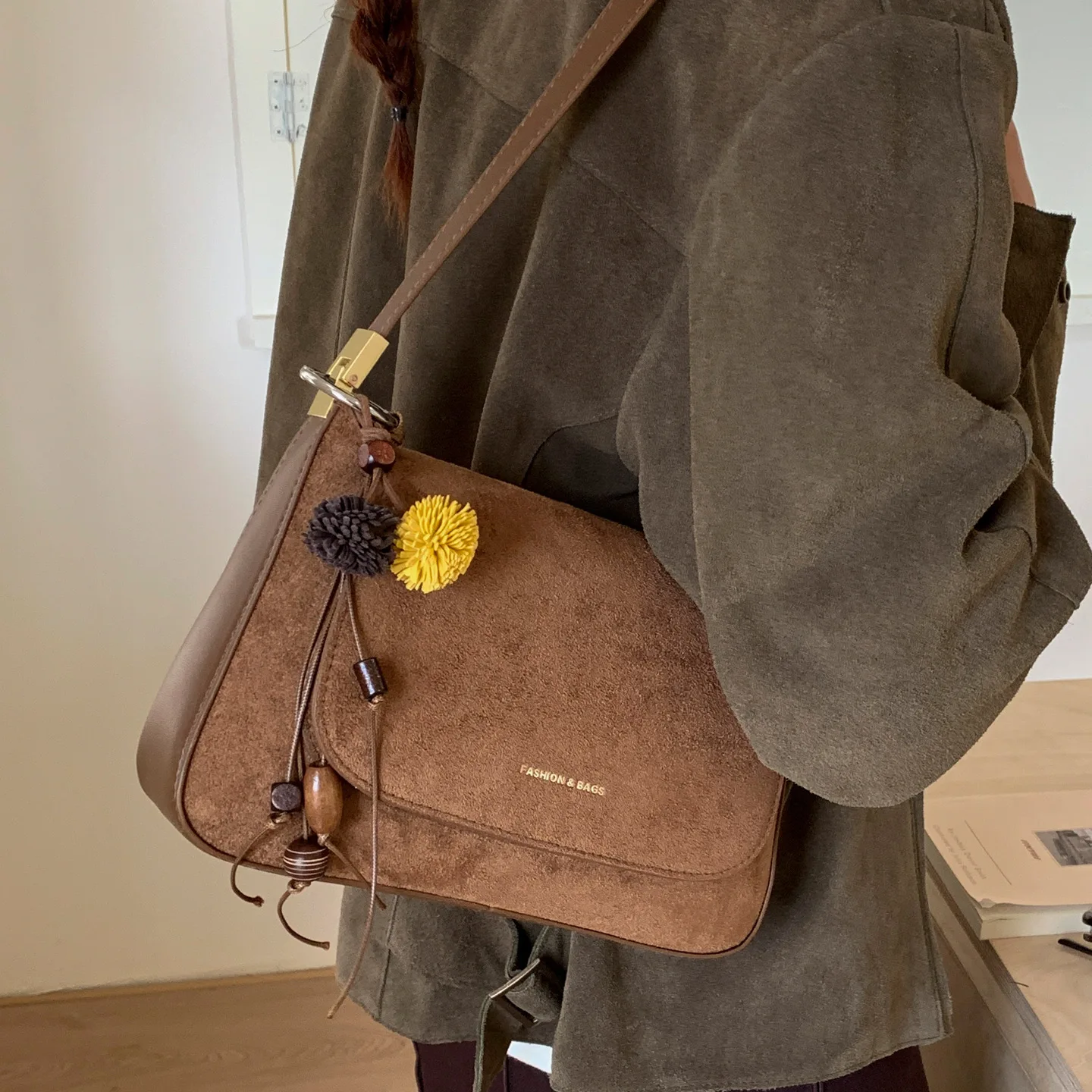 Elegancka pikowana torebka crossbody dla kobiet, modna torebka z górnym uchwytem, stylowa torba z wewnętrznymi kieszeniami na podróże i randki. ​