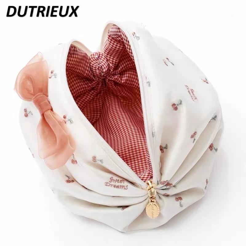 Sweet Cute Small Cherry Strawberry Embroidery Ball Cosmetic Bags for Women Soft Fashion Storage Sundry Makeup Bag Female