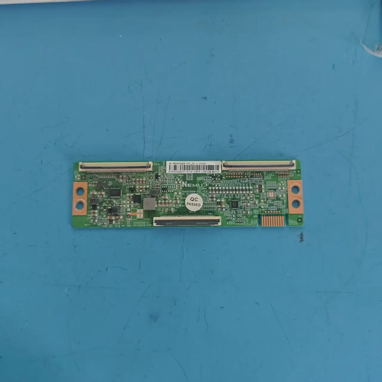 لوحة منطق التلفزيون الأصلية مقاس 65 بوصة NHV650QUB-F71-V2.0 ورق ملصقات أبيض HV650QUB-F71