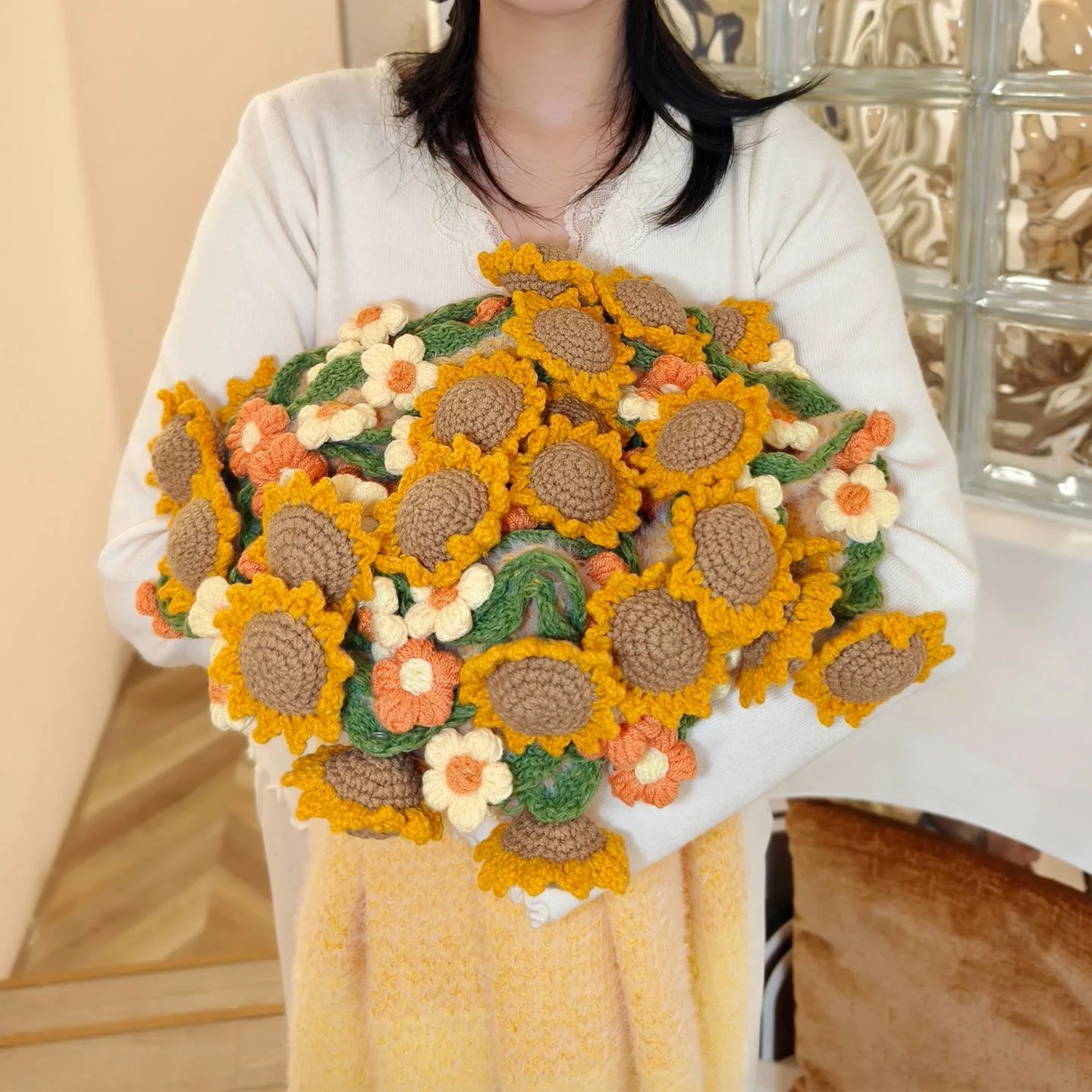 Finished Creative Sunflower Bouquet Blanket 100cm Gift For Teacher Friends