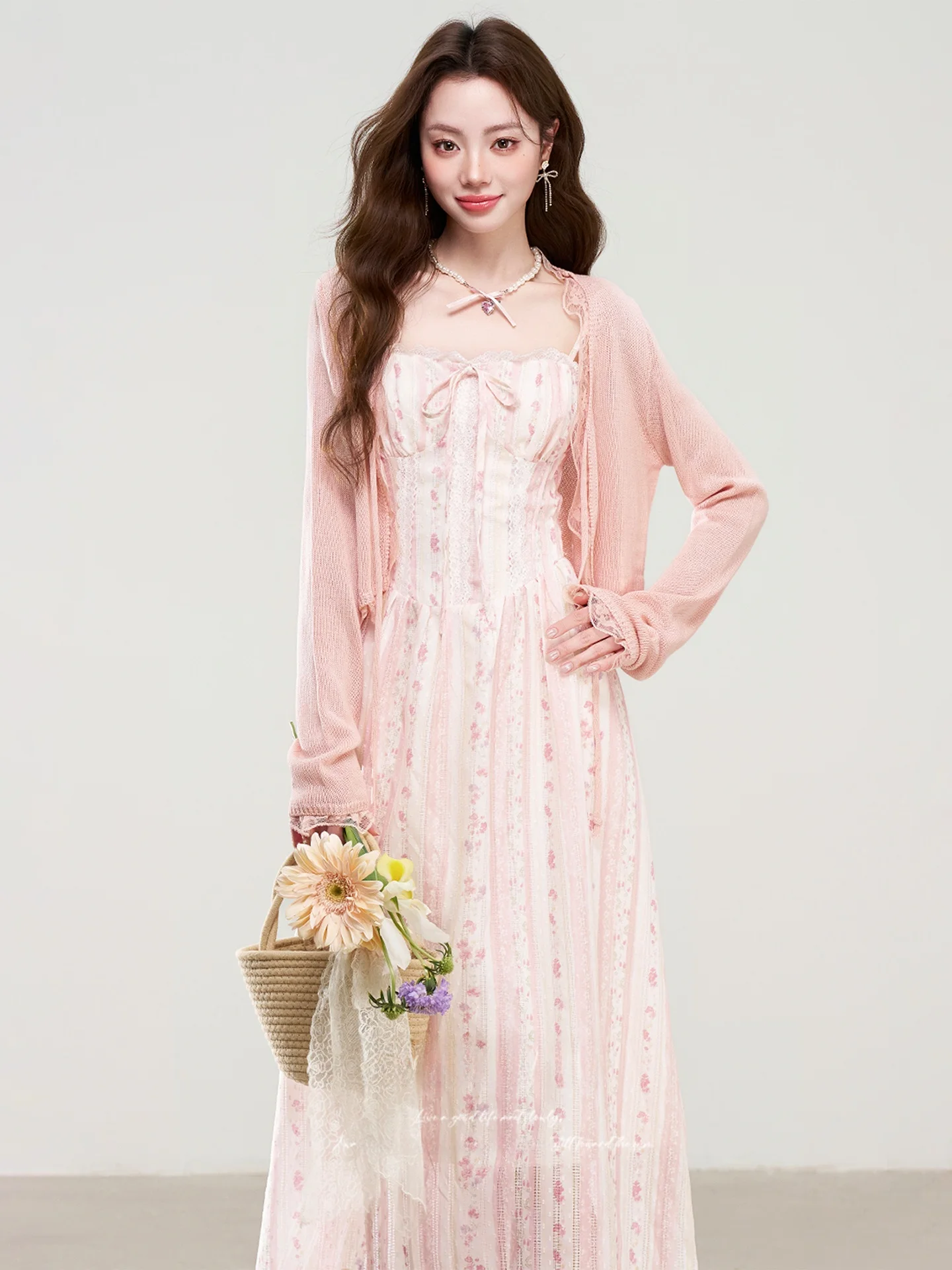 

Summer New Style Floral Print Open Cardigan And Halter Dress Women's Long Skirt Two-Piece Set Age-Defying Fashion Ensemble