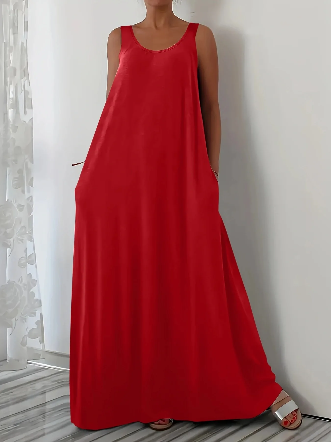 Robe décontractée grande taille couleur unie avec poches latérales sans manches tendance mode féminine été 2026