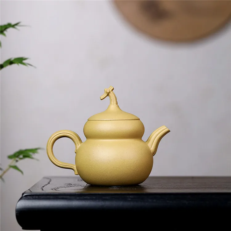 

Handmade Gourd Purple Clay Pot Yixing Ore Beige Ingenious Household Gongfu Teapot Boutique Tea Set 180C