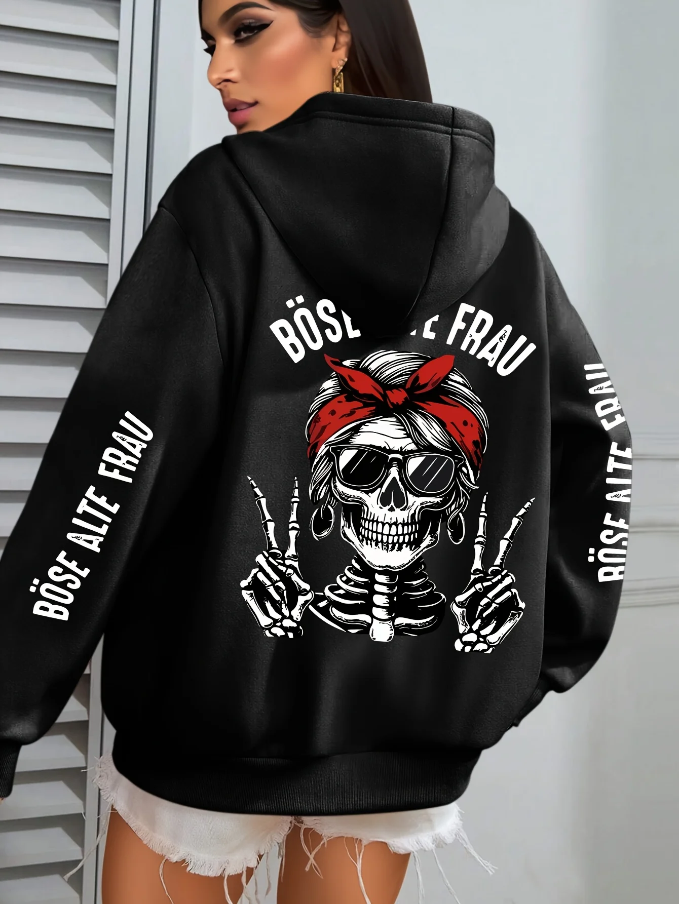 Women's Large Skull Pattern Hoodie - Casual Long Sleeve Hoodie with Pocket, Hoodie for Autumn and Winter Seasons