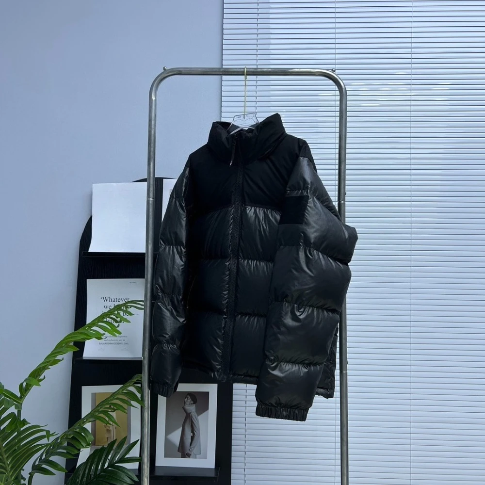 عالية الجودة الفاخرة مصمم المرأة طوق مقنعين أسفل سترة العلامة التجارية الشهيرة الشتاء موضة عادية سميكة الدافئة يندبروف معطف 2025