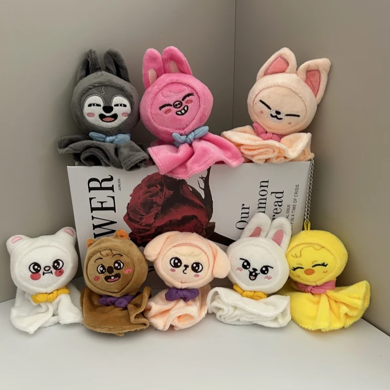 

Новая милая плюшевая кукла SKZOO Staykids, подвеска-брелок, подвесное украшение в одном стиле, кукла Sunny Day, праздничный подарок