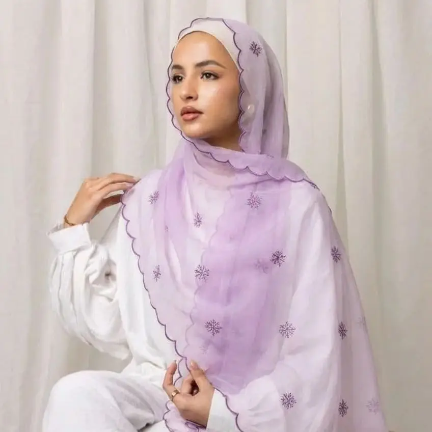

﻿ New Fashion Flower Hijab Lace Scarf Embroidered Long Shawls Solid Wavy Edge Sunscreen Women Retro Head Wraps 180*70cm