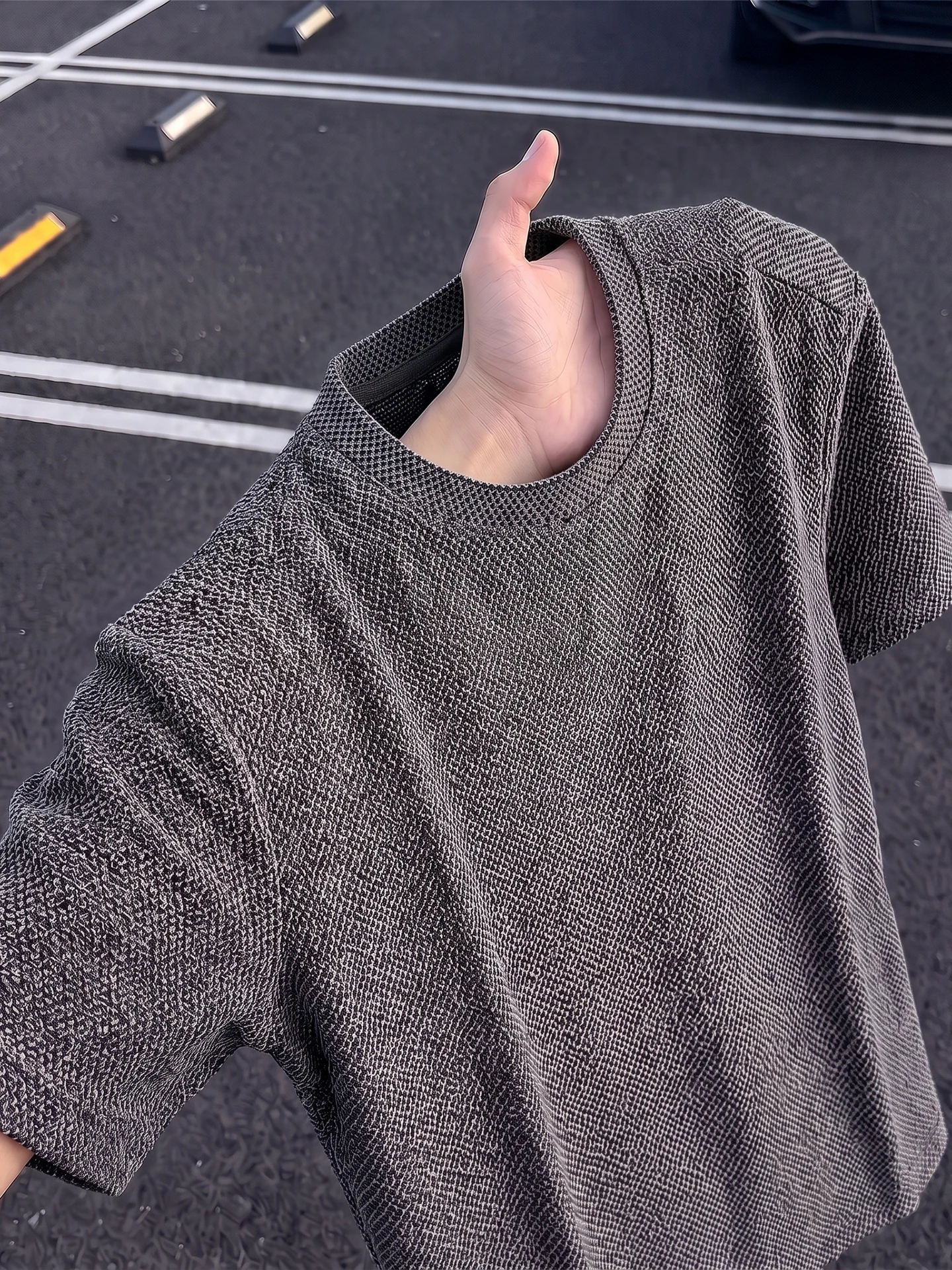 Men's Summer Breathable Knitted Short Sleeve T-shirt Texture Sensation Coffee Dragon Scale Pattern Cleanfit Half Sleeve Top