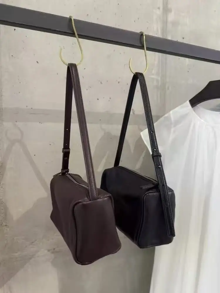 

Бренд Nok Xiaola FP, зима 2025 г., коричневая кожаная сумка-подушка, сумка на одно плечо, повседневная простая женская сумка Sle
