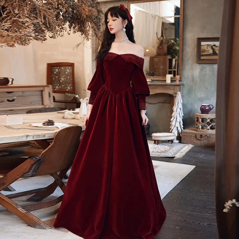 Velvet toast new Burgundy long-sleeved one-shoulder fashion dress