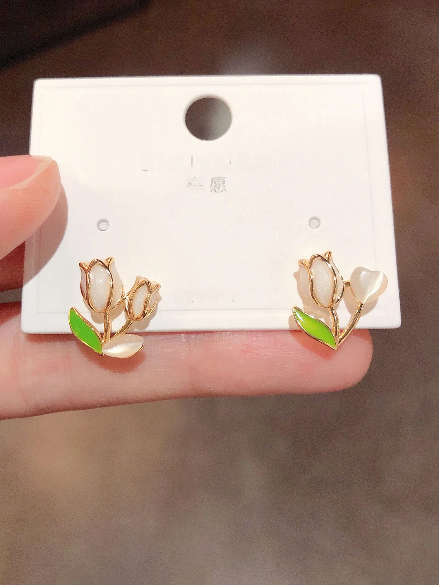 brincos-elegantes-de-flor-com-pedra-olho-de-gato-tulipa-agulha-de-prata-joias-femininas-da-moda-acessorios-de-joalheria-se
