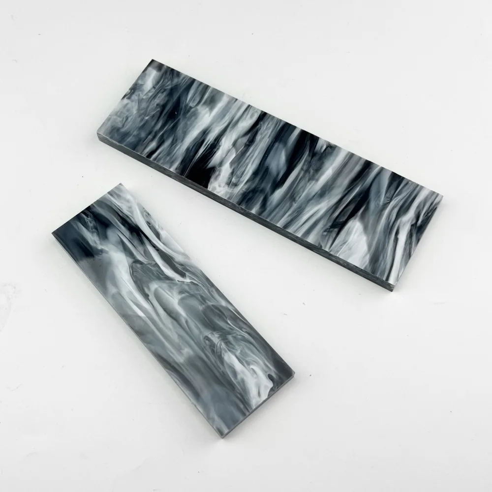 2 Specifications High-quality Acrylic Marble Pattern Design Handle Material Lightweight Outdoor Knives Reinforced Materials