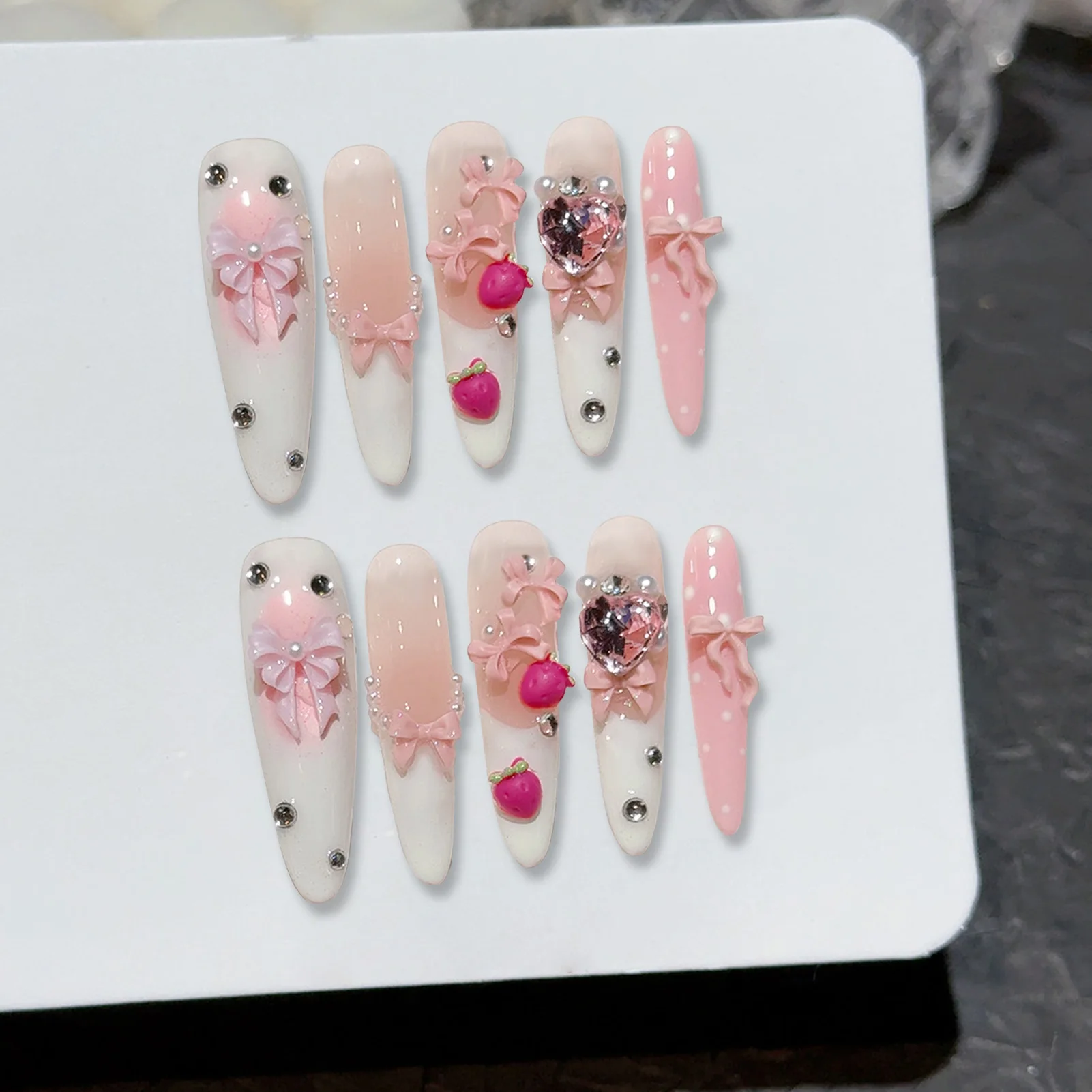 الأبيض الوردي أحمر الخدود اضغط على الأظافر 10 قطعة اليدوية طويلة نعش خنجر وهمية NailsTips القوس الفراولة الأظافر التصحيح فريش أظافر صناعية #3