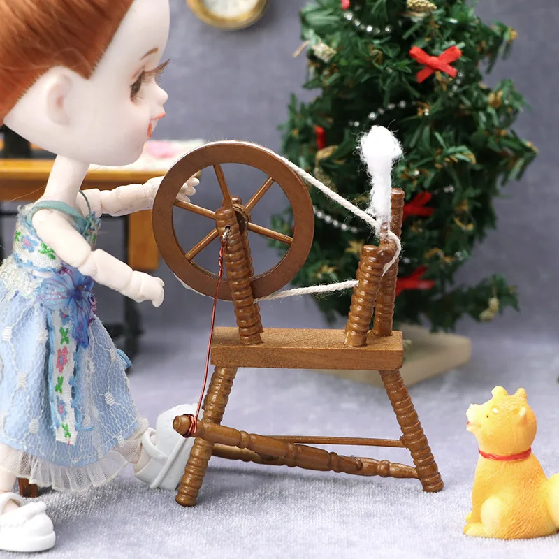 1:12 Dollhouse Miniature Furniture Pocket Models Ornament Accessories Retro Wooden Chestnut Old-fashioned Spinning Wheel Toys