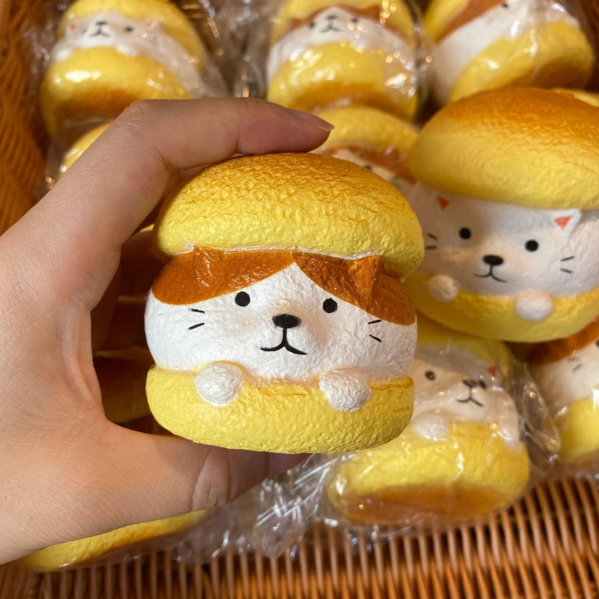 Puff Puppy Cat Bear Burger Kawaii Anime Figures Slow Rising Squishy Toys Simulation Food Soft Bread Squeeze Stress Relief Toys