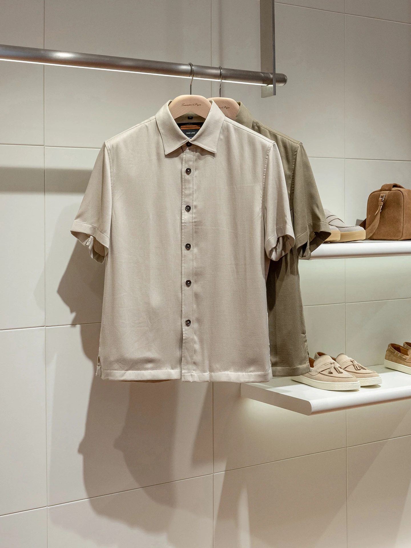 

Comfortable Breathable Linen Lyocell Blend Short Sleeve Casual Shirt Men's Summer Cool Feeling Leisure Fabric Standard Fit