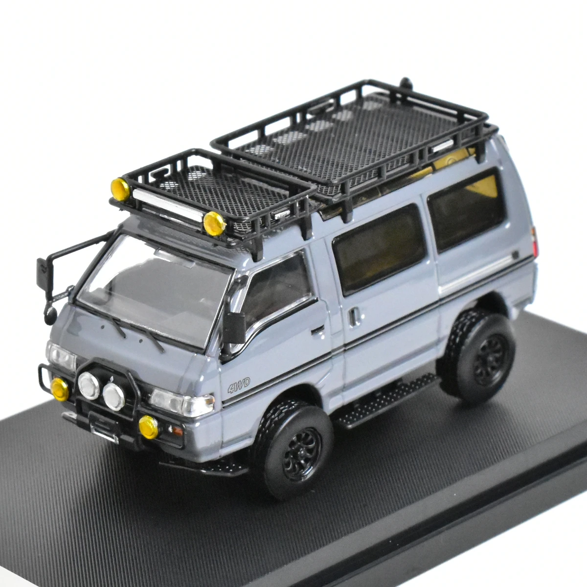 Литые модели автомобилей autobot 1:64 DELICA