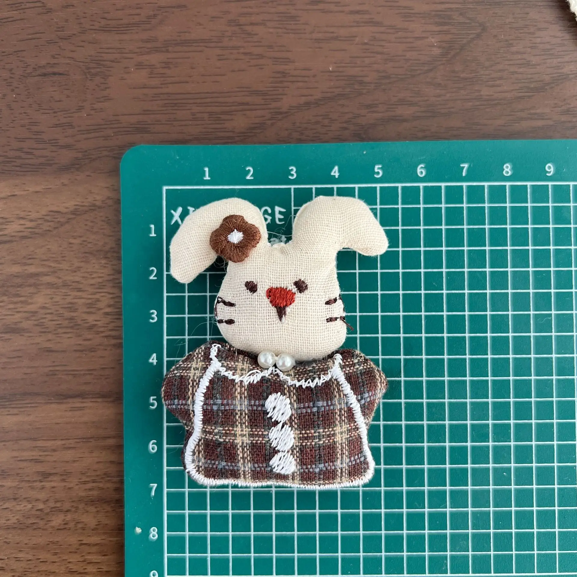 Brooch Pin DIY Plush Rabbit Cotton Filled Fabric Cute Hair Clip Bag Charm Ornament Small Lightweight Multicolor