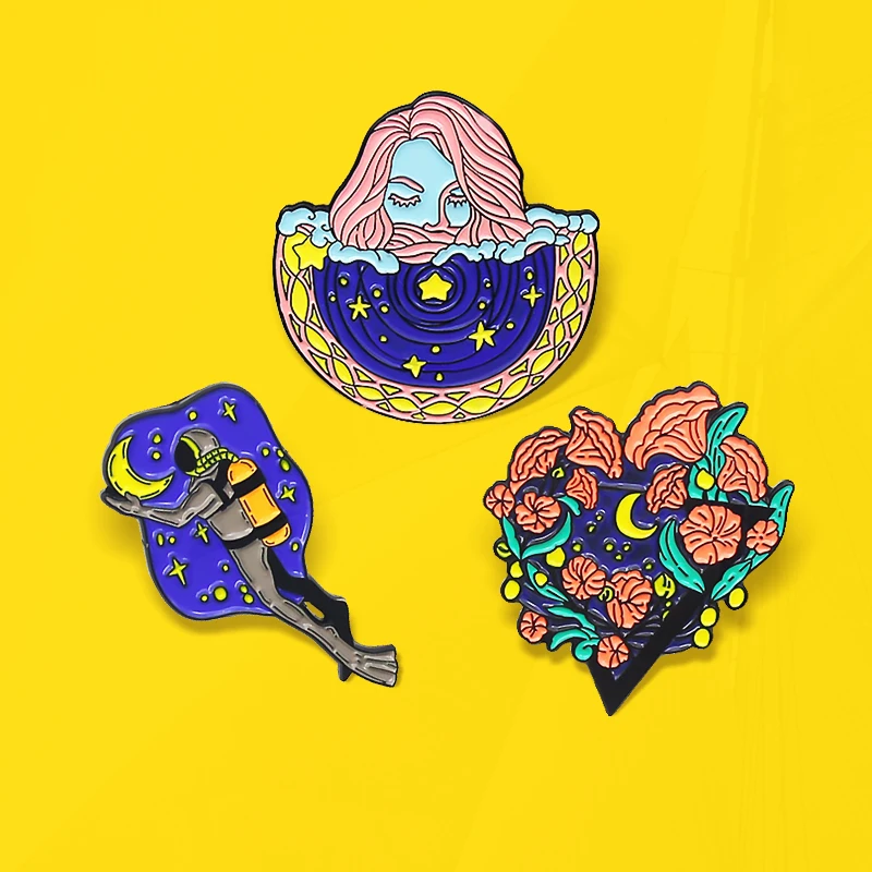 Diver indah gadis Enamel pin kosmik petualangan lencana Lapel perhiasan hadiah berbintang malam Pines biru bulan bintang astronot