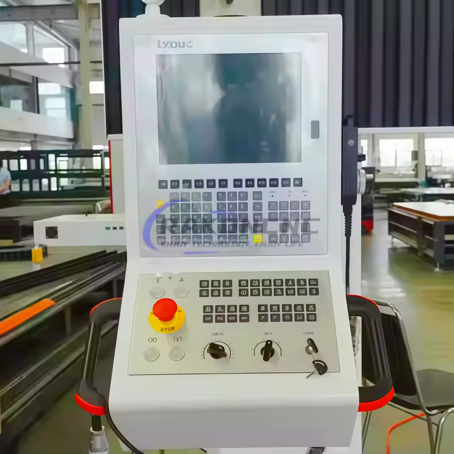 2. 고정밀 5축 C..