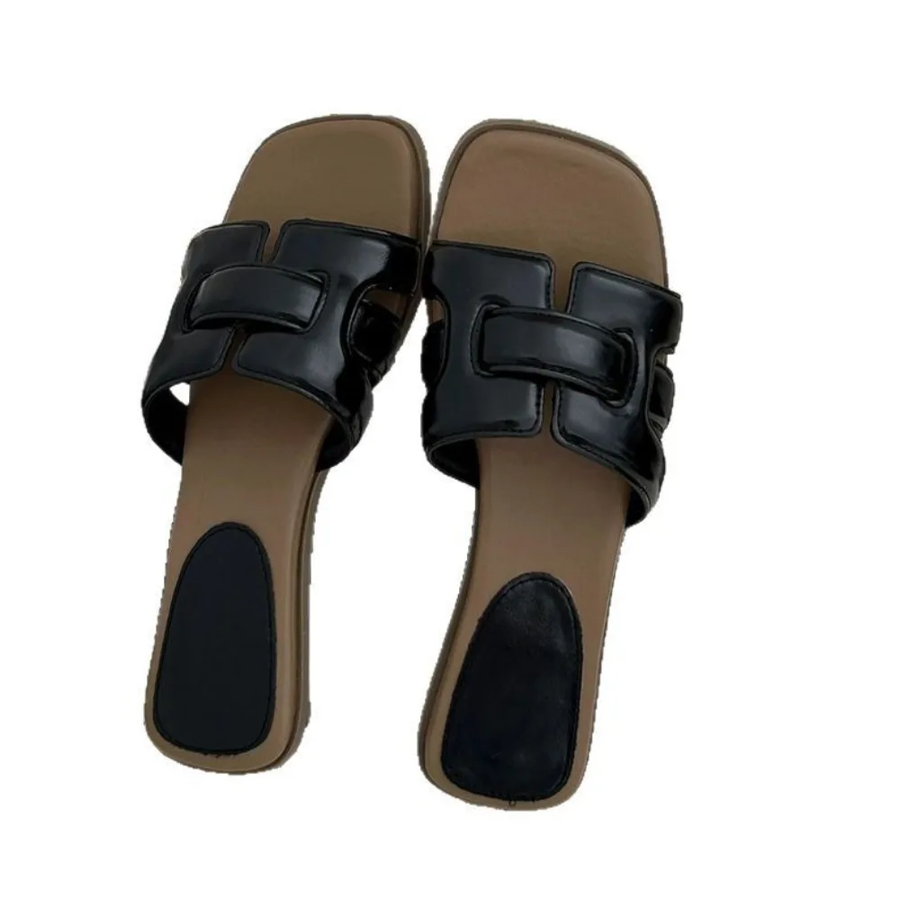 รองเท้าแตะสตรีหนังสีน้ําตาลพร้อมส้นสัมผัสแบนรองเท้าชายหาดคู่ลําลองรองเท้าแตะที่สะดวกสบายสําหรับผู้หญิง