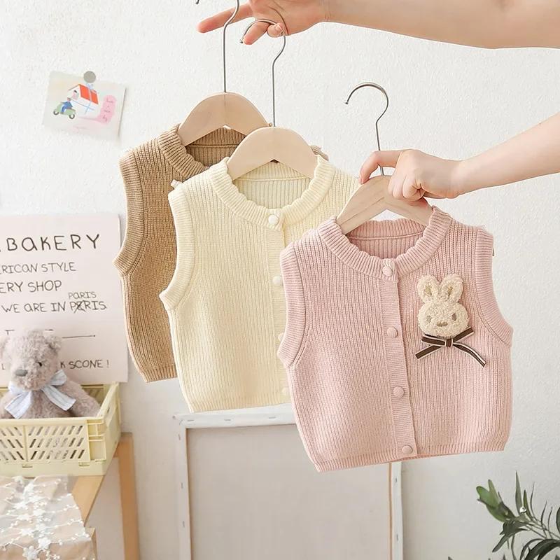 

Kids Girls Cute Rabbit Vest Baby Girls Knitted Sleeveless Cardigan Heart Shaped Button Tops Autumn Winter Pink Beige Sweaters