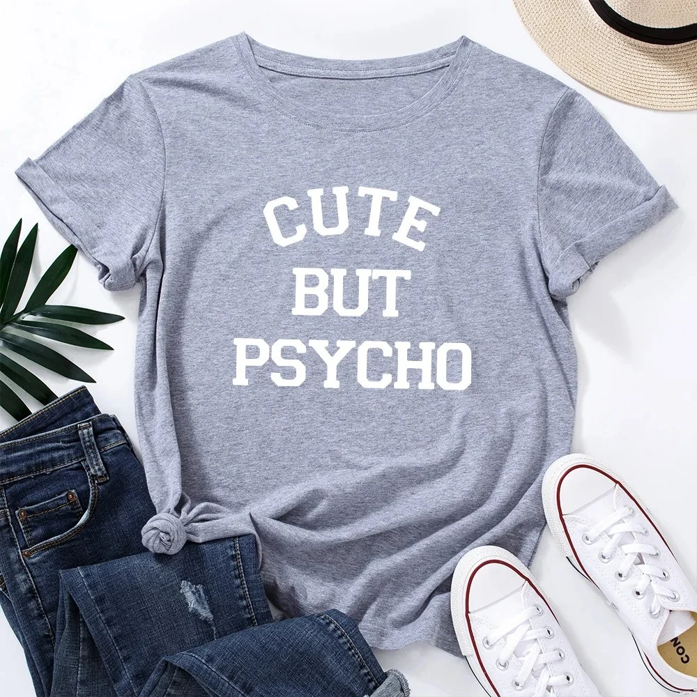 

Женская футболка с принтом Cute But Psycho, свободная винтажная футболка с короткими рукавами и круглым вырезом