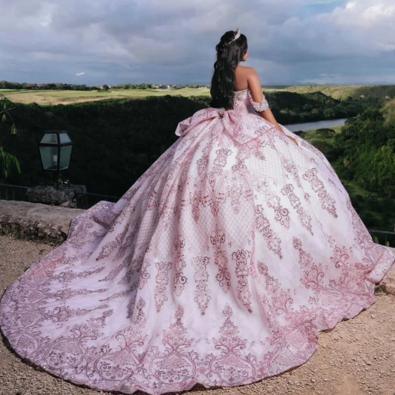 

Pink Shiny Quinceanera Dresses Ball Gown Off The Shoulder Applique Lace Beading Crystal Bow Tull Sweet 16 Dress Vestidos 15 De