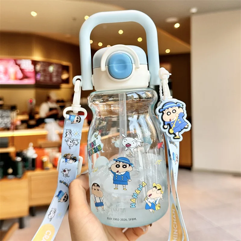 X&W Crayon Shin-Chan Water Cup 650ML Cartoon Character Plastic Straw Cup With Strap Outdoor Cold drink cup For Kids Students