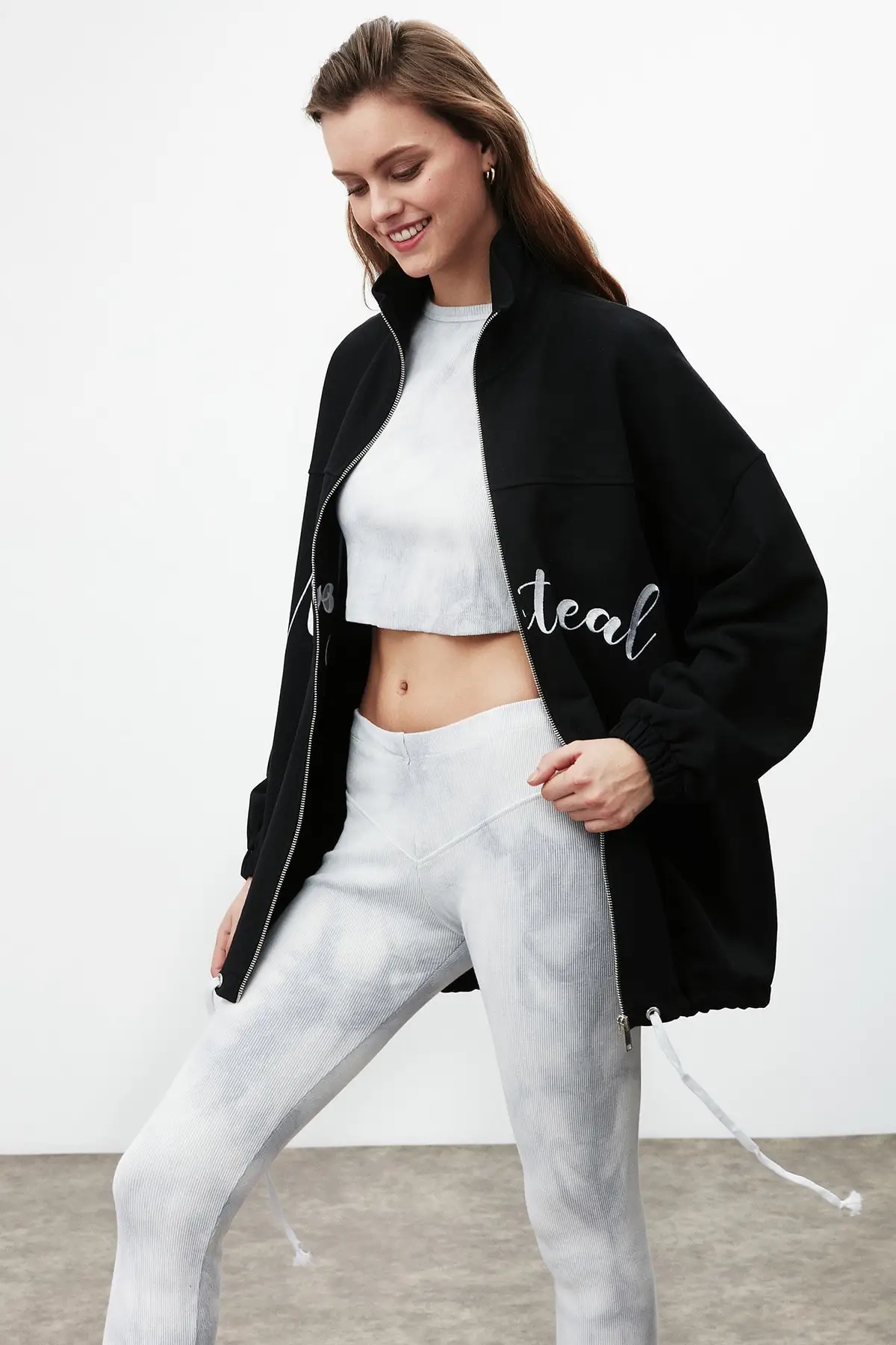 Women's Black Fronting Embroidered Zipped Sweatshirt