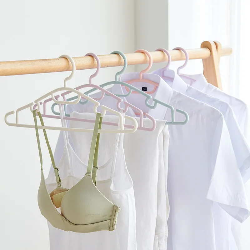 

No-Trace Anti-Slip Clothes Drying Rack Student Dormitory Use Plastic Clothes Hanger Storage Rack Balcony Windproof Design