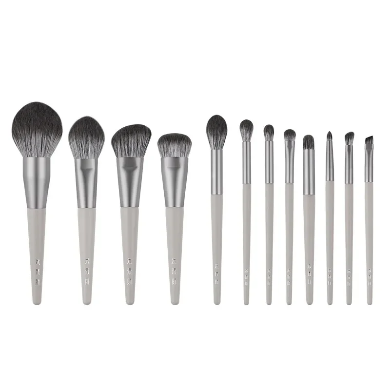 

Cloud Dyeing Makeup Brush Large Fluffy Tip Foundation Eyeshadow Loose Powder Brush Eyeliner Brush 12 Beauty Tools