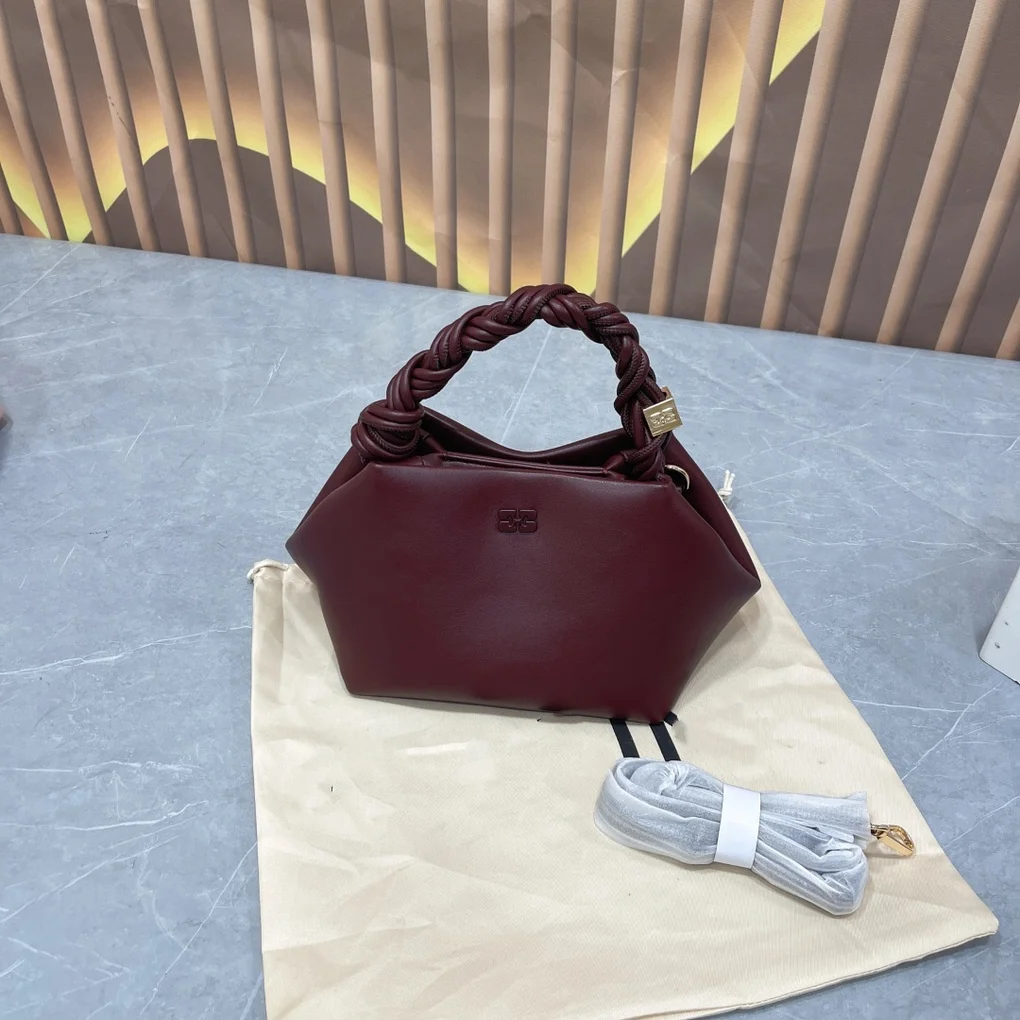 2026 New Women Handbag Luxury Aesthetic Niche Design Underarm Bag Versatile Shoulder Crossbody Bag Daily Commuter Ladies Purse