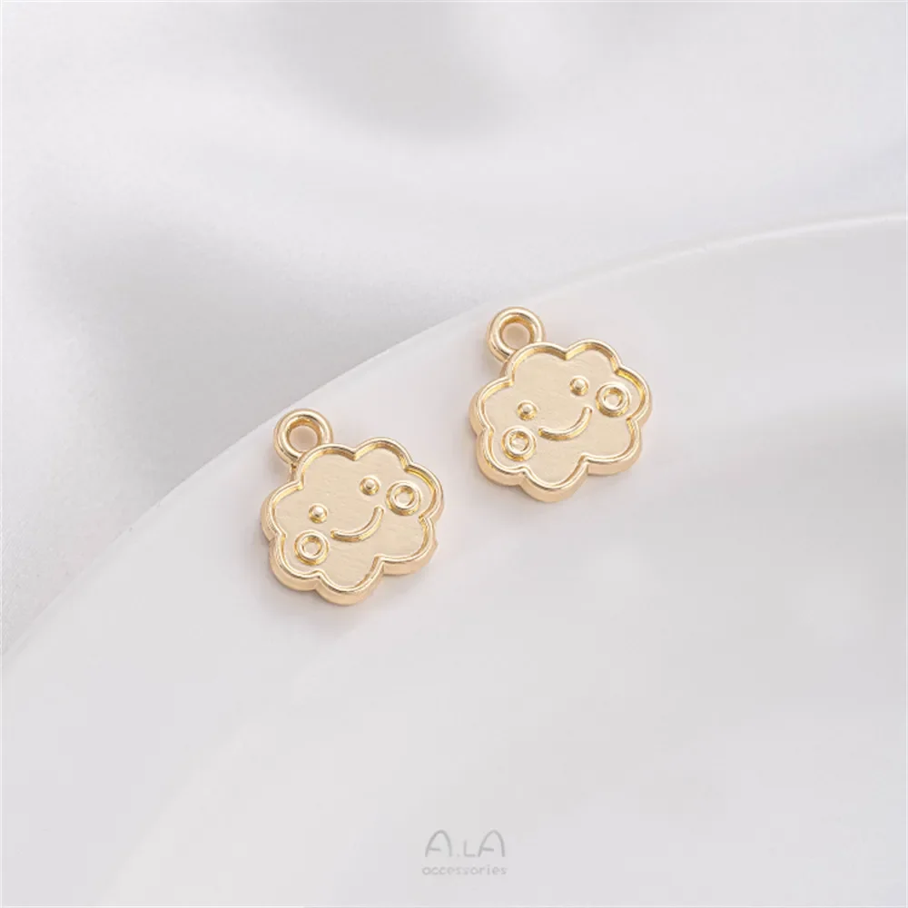 14K goudkleurig messing Lucky Cat hanger Cloud Fish Tail abrikozenblad bel en Engels perzik hart voor doe-het-zelf handgemaakte sieraden