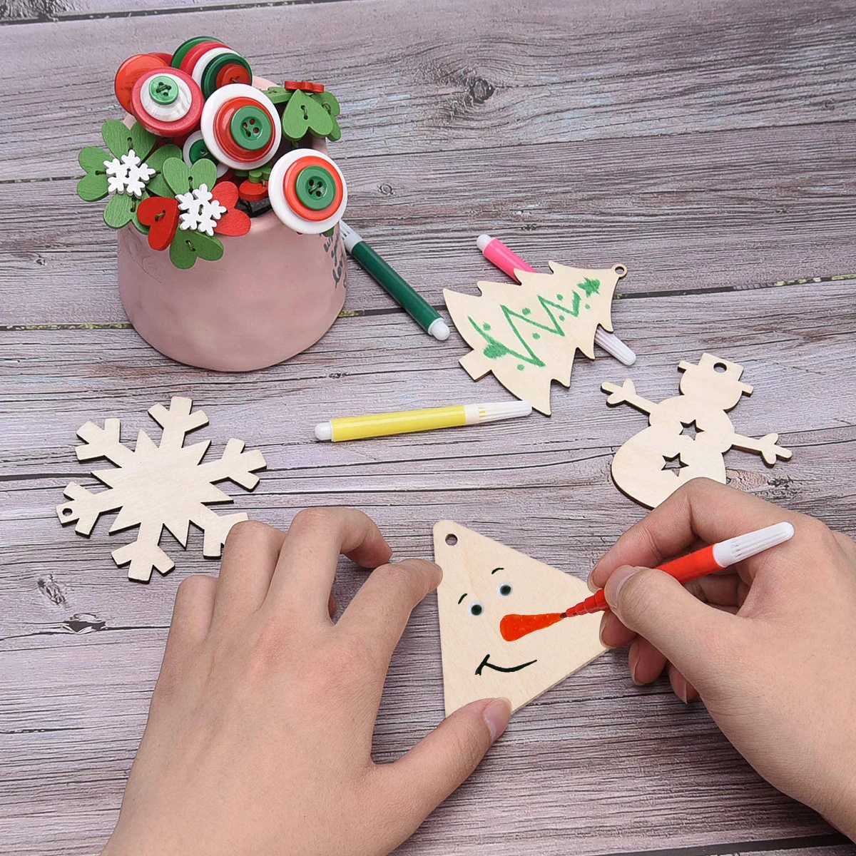 

100pcs Diy Triangle Wooden Slices With Hole Pendant Craft Cutouts For Painting Wedding Home Decoration Wood Craft Accessories