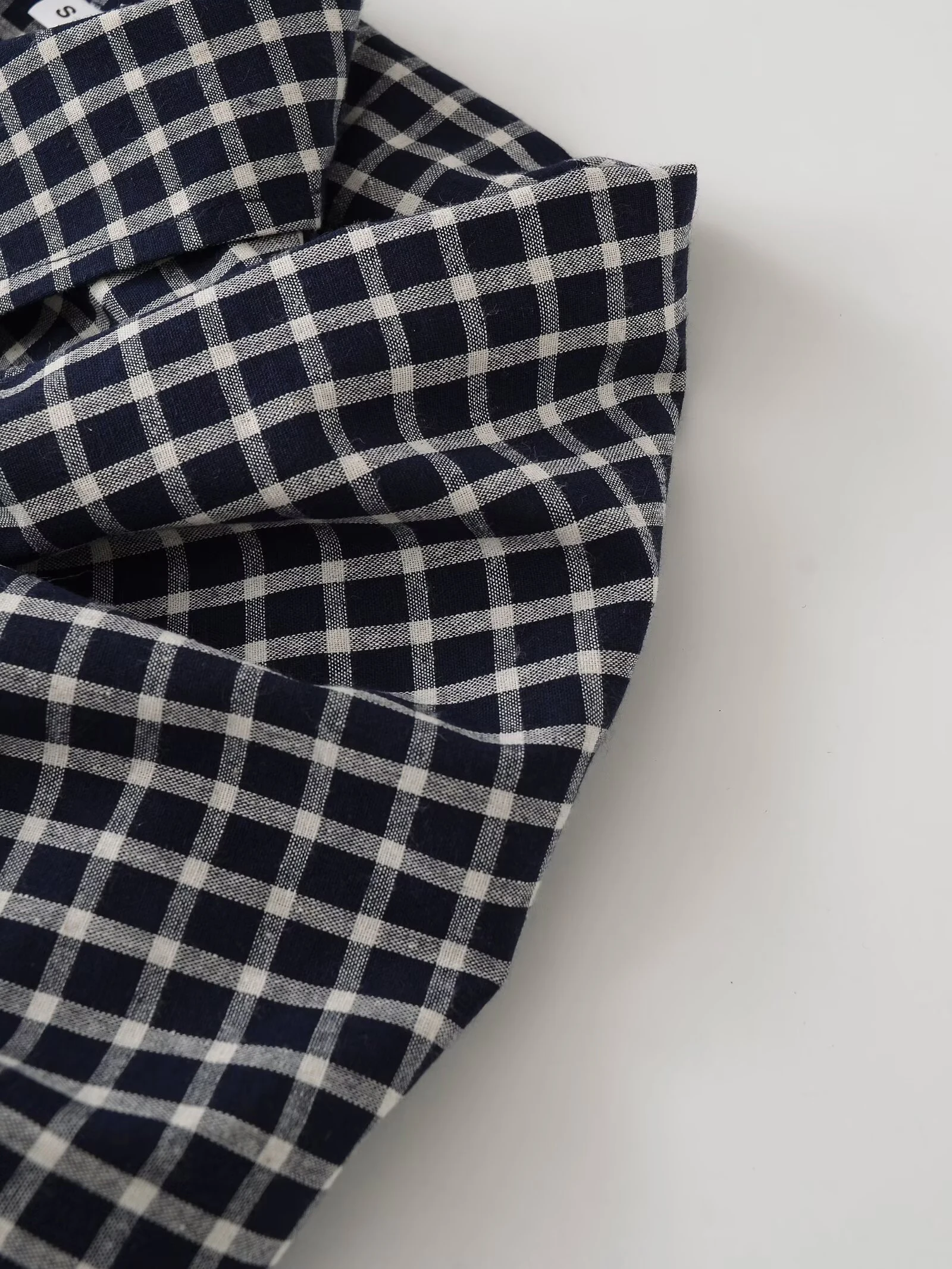 2026 Neues Sommer-Mode-Design Kariertes Schal-Hemd im Retro-Cape-Stil, lockeres kariertes Hemd – Detail 11