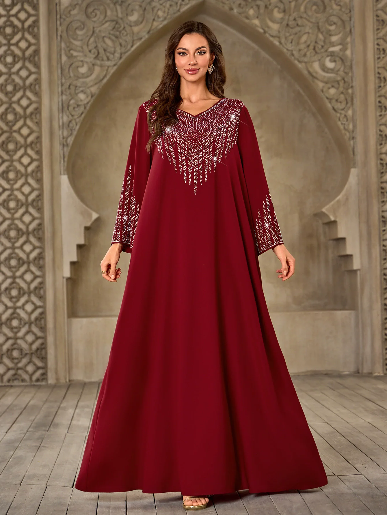 

Middle Eastern Arab Muslim luxury fashion long robe with rhinestone V-neck casual loose fit Dubai new Islamic Ramadan dress