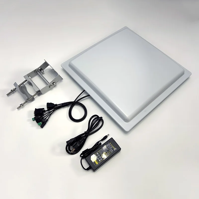 IP65 Vehicle Tracking RS232 RS485 WG26 USB Interface Whitelist 20 Meters 860 960 mhz Long Range RFID Card Reader for Parking Lot