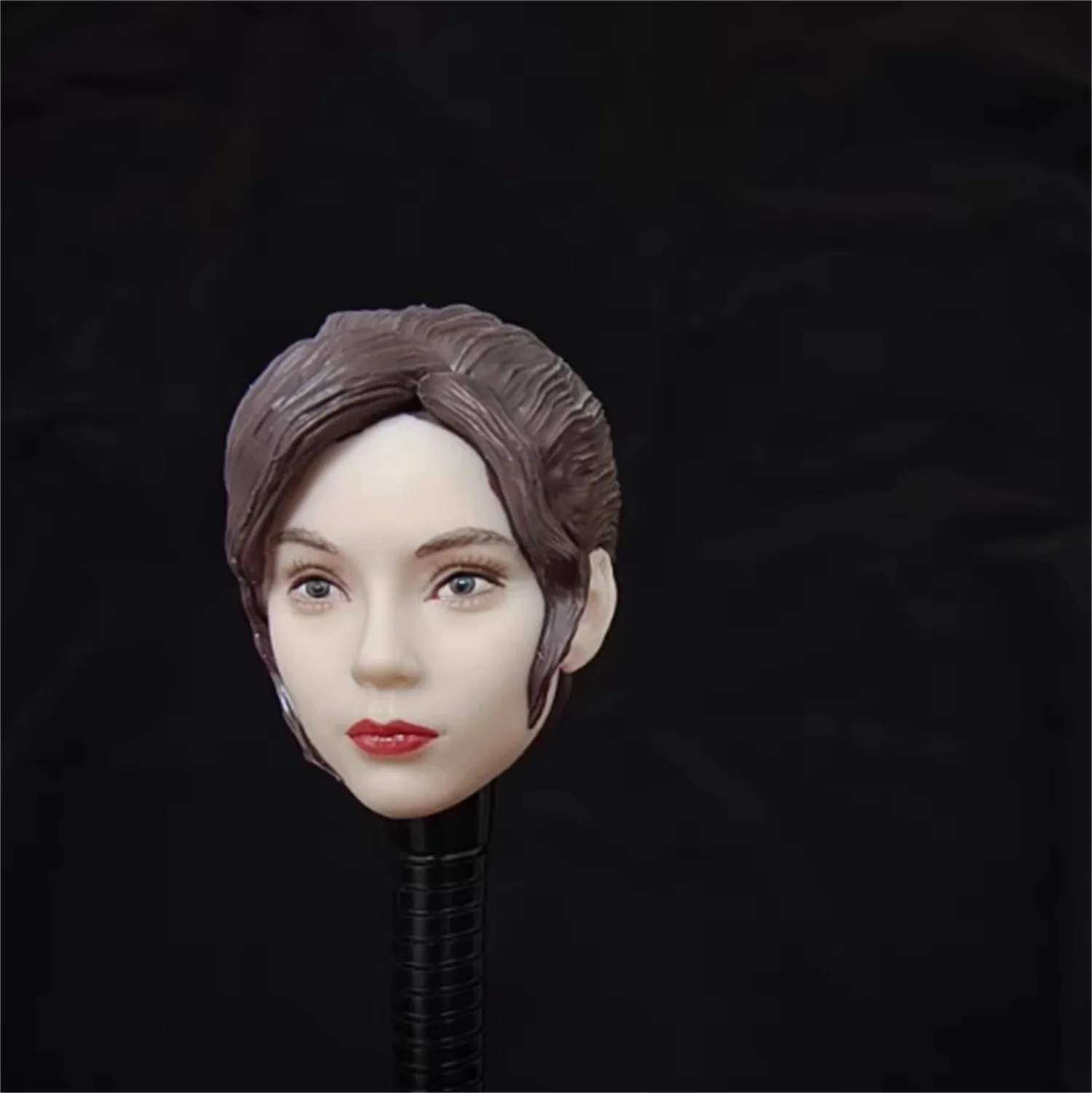 1/6 Head Sculpt  Claire  Female Head Carving Pale  for 12'' PHICEN/TBL Action Figure  Anime  Toy