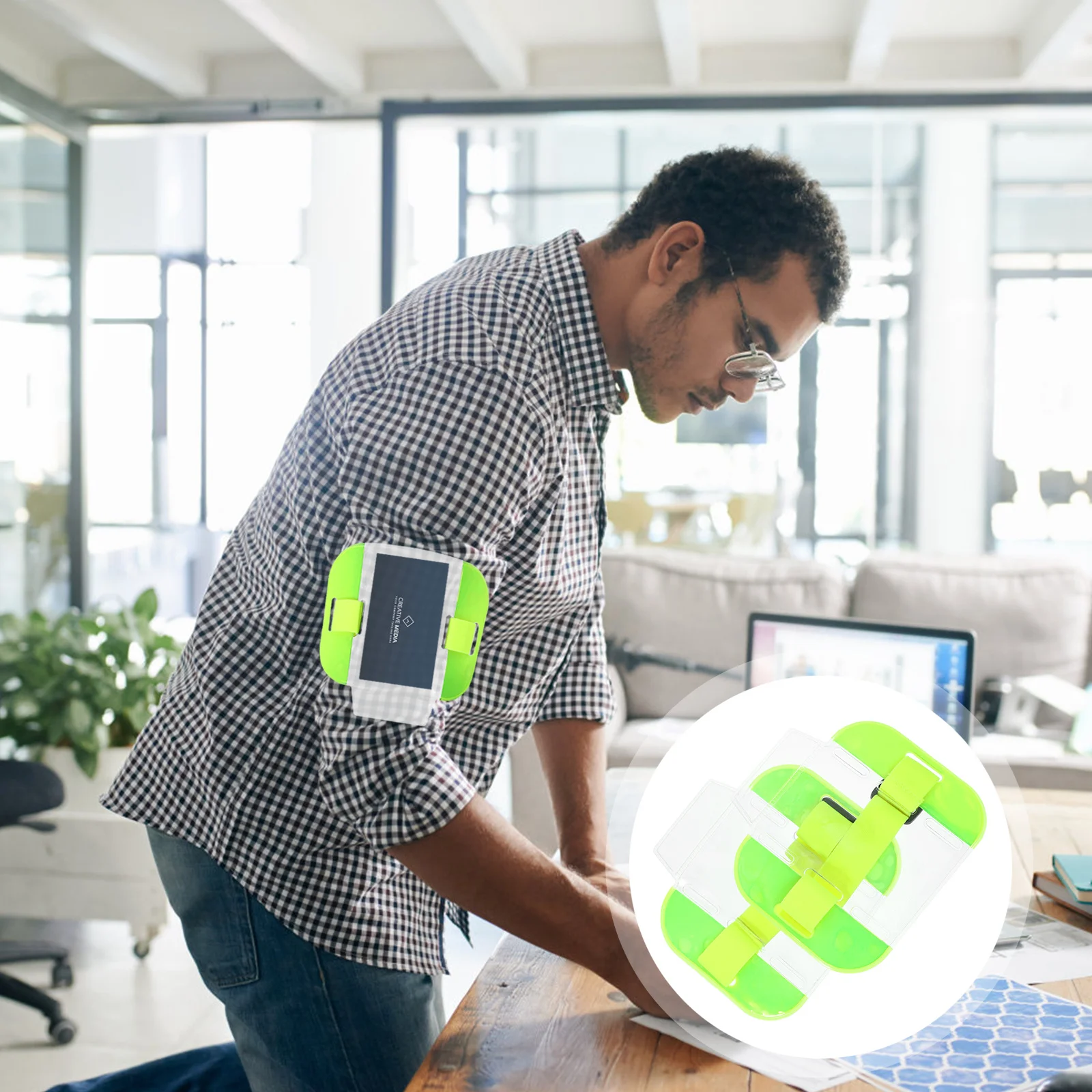 

2 шт., держатели для бейджей из ПВХ, нейлоновая регулируемая повязка на руку, держатель для удостоверений личности, безопасность, работа, автобус, рукав для карт, многоразовый, портативный, яркий цвет