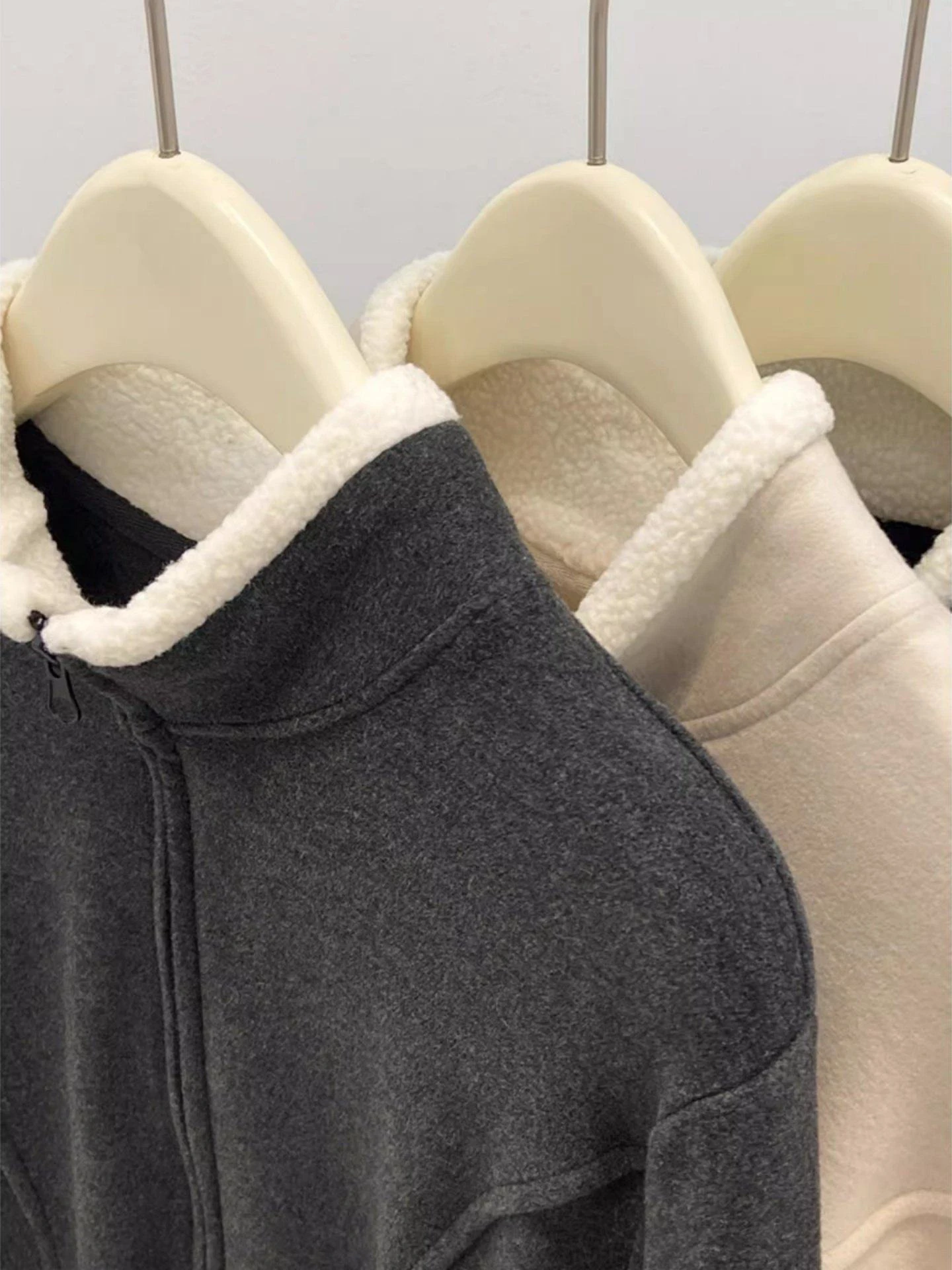 Chaqueta de Punto con Cuello Alto y Cremallera, Diseño de Patchwork de Terciopelo de Cordero, Ropa Exterior para Mujer, Otoño Invierno, Sudadera Cálida y Moderna