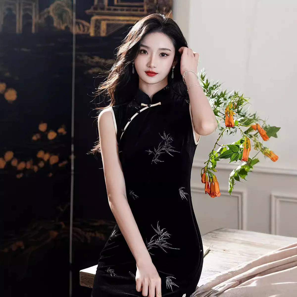 

2025 Spring New Sleeveless Cheongsam Old Shanghai Republican Style Improved New Chinese Style Young Girl Qipao Dress