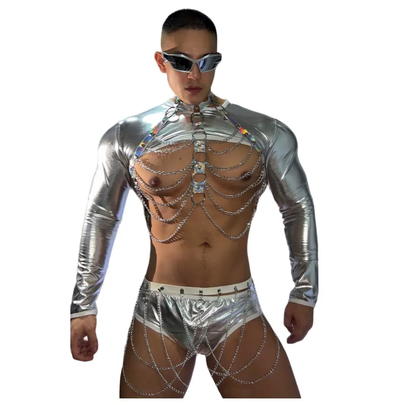 바 나이트클럽 남성 고고 댄서 디스코 폴댄스 의상 실버 레이저 체스트 체인 탑 반바지 4종 세트 섹시 레이브 무대 의상