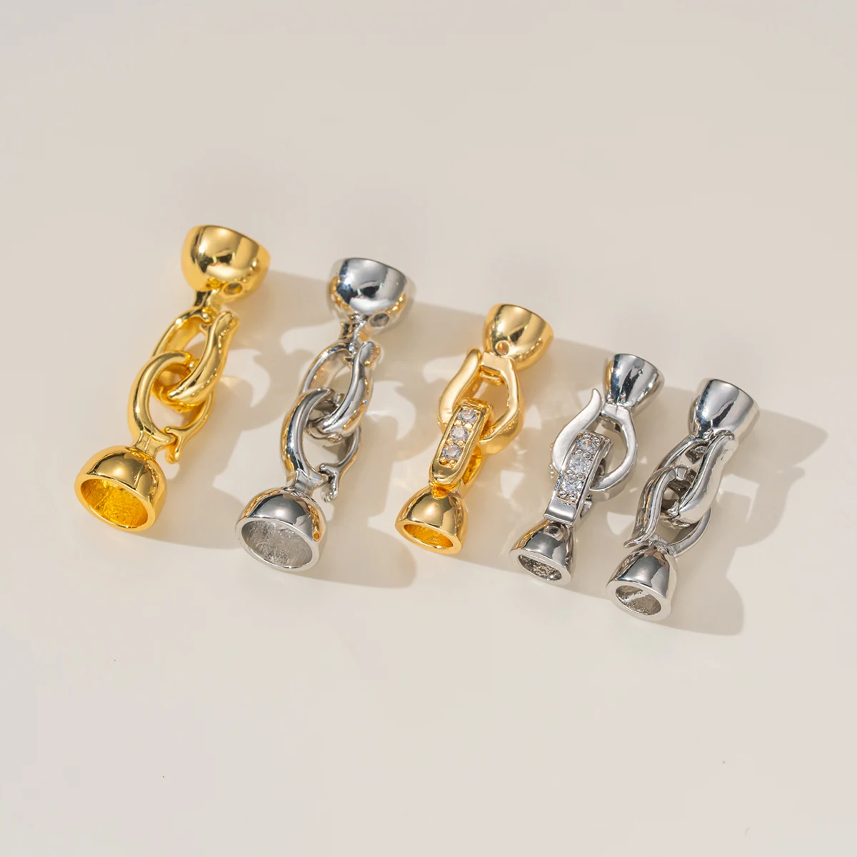 2 Stück 18K vergoldete Perlenv – Pearl Necklace Bewertung und Preis
